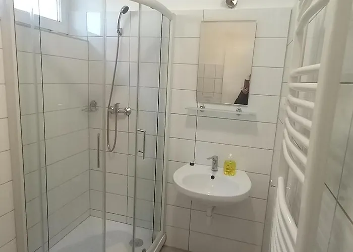 Elena Apartman