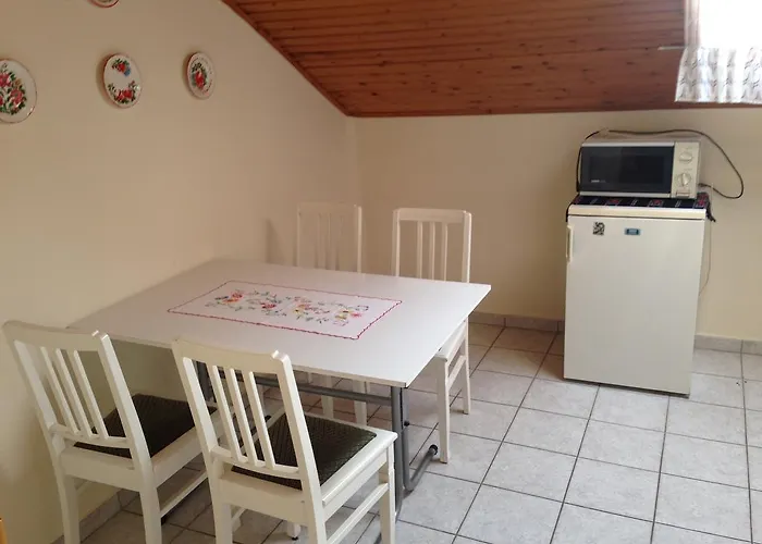Elena Apartamento
